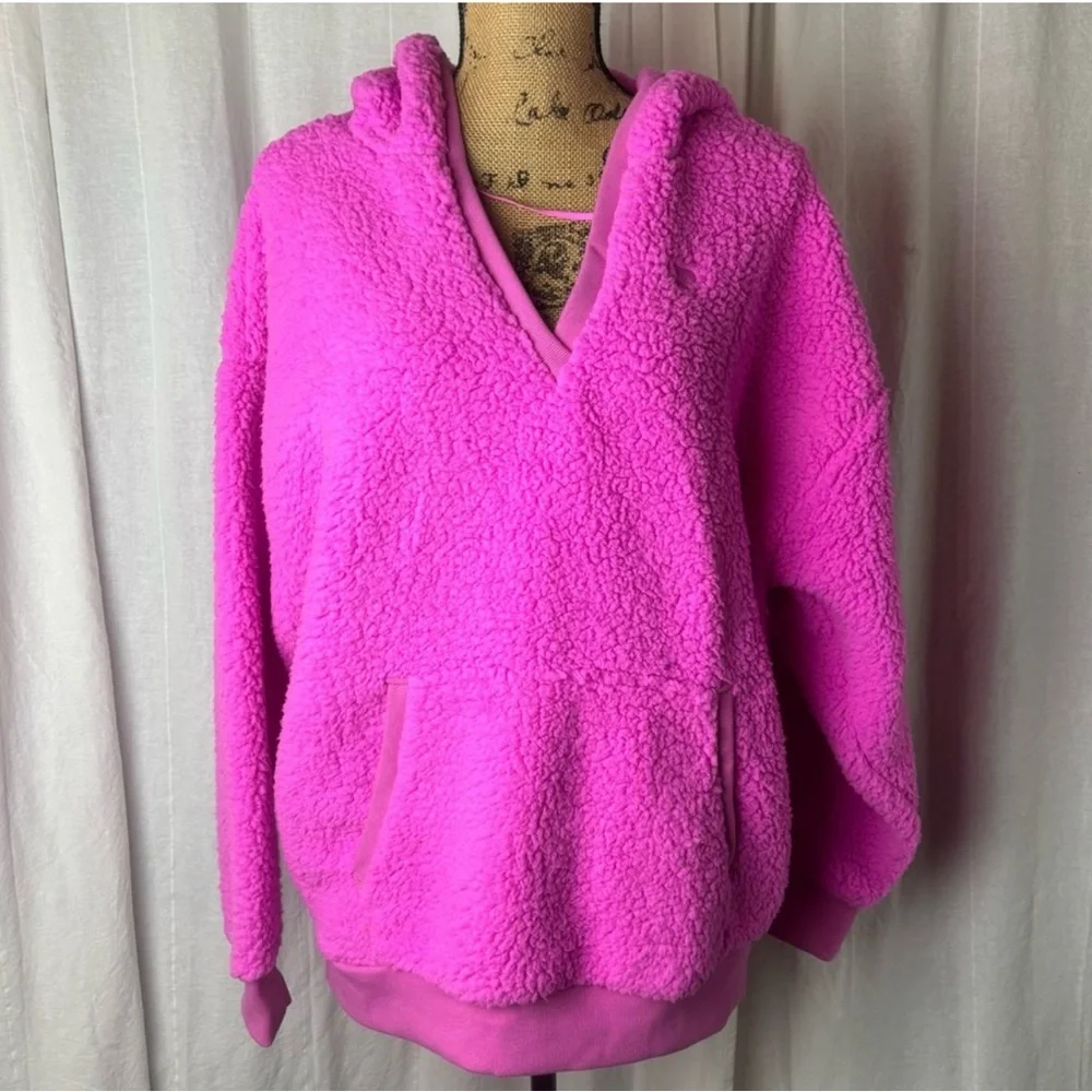 NWT Pink Victoria’s Secret Cozy Bright Pink Fleece Hoodie - Picture 1 of 4